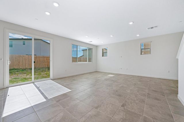 5332 Allentown Way, Sacramento, CA 95835