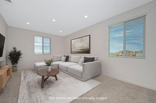 5332 Allentown Way, Sacramento, CA 95835