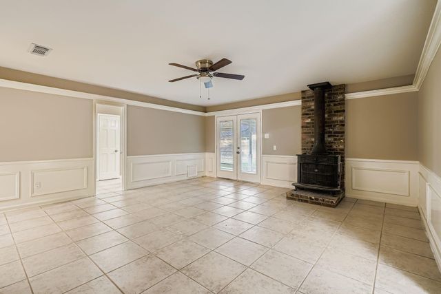 101 Pebble Springs Lane, Cleveland, TX 77327