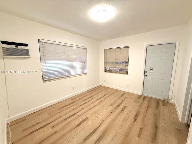 640 SW 5th St 1, Miami, FL 33130