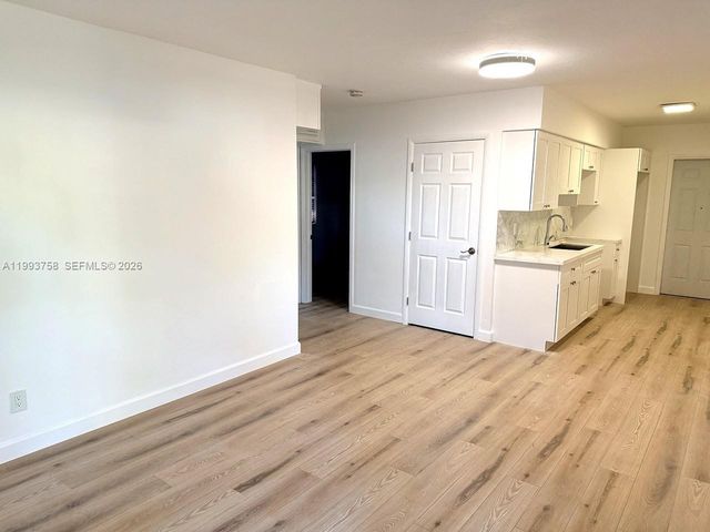 640 SW 5th St 1, Miami, FL 33130