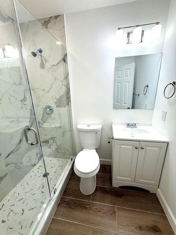 640 SW 5th St 1, Miami, FL 33130