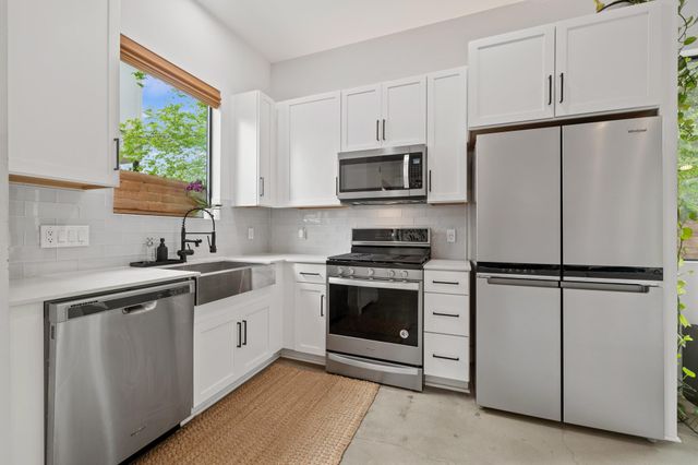 1710 Adina ST 2, Austin, TX 78721