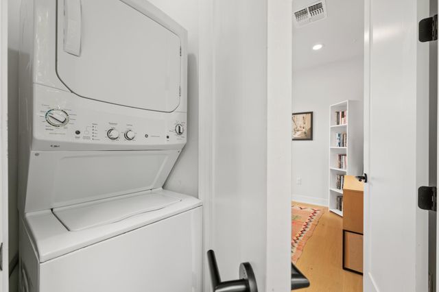 1710 Adina ST 2, Austin, TX 78721