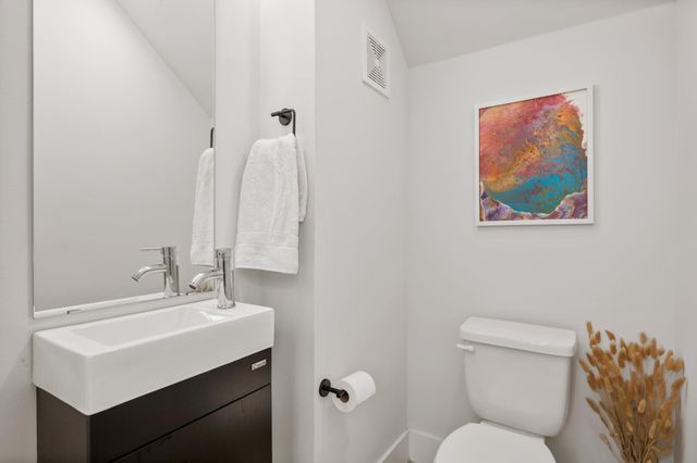 1710 Adina ST 2, Austin, TX 78721