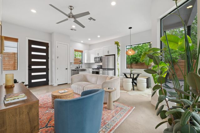 1710 Adina ST 2, Austin, TX 78721