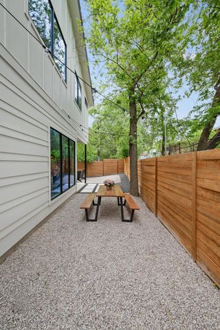 1710 Adina ST 2, Austin, TX 78721