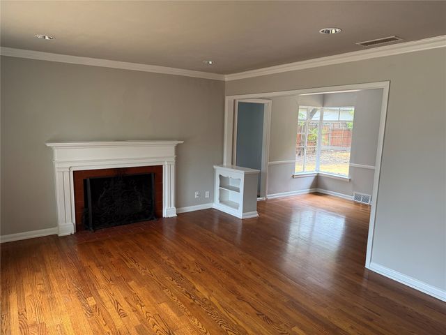 6239 Walnut Hill Lane, Dallas, TX 75230