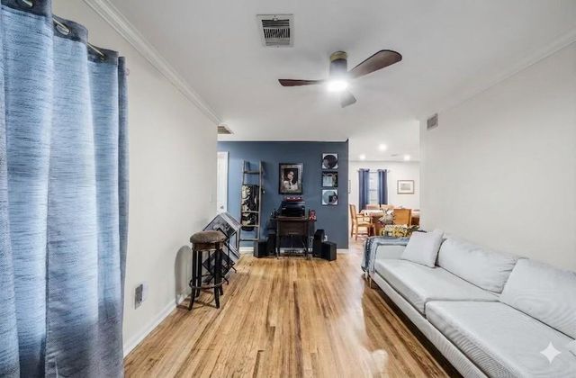 1913 Thonig Road, Houston, TX 77055