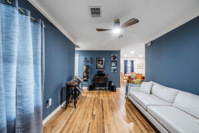 1913 Thonig Road, Houston, TX 77055