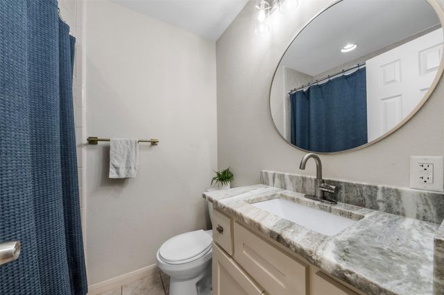 1913 Thonig Road, Houston, TX 77055