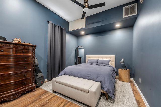 1913 Thonig Road, Houston, TX 77055