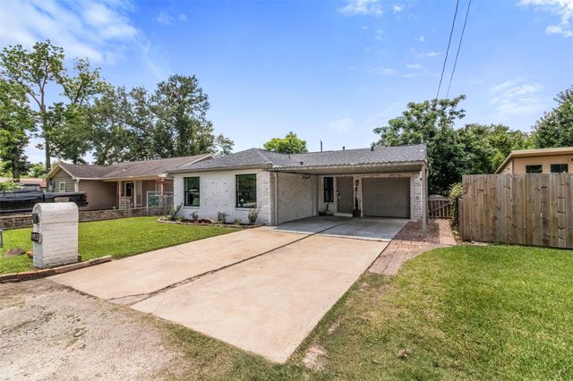 1913 Thonig Road, Houston, TX 77055