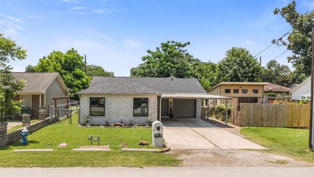 1913 Thonig Road, Houston, TX 77055
