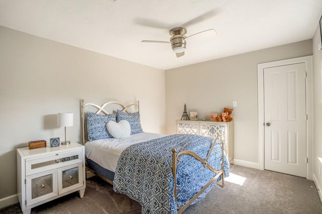 143 Hansom Trail, The Woodlands, TX 77382