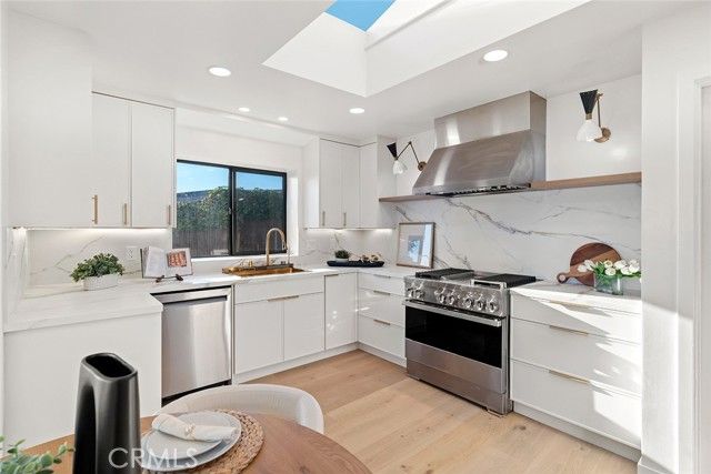 1401 Bounty Way, Laguna Beach, CA 92651