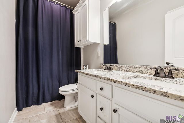 11343 Oak Run Dr, Geismar, LA 70734