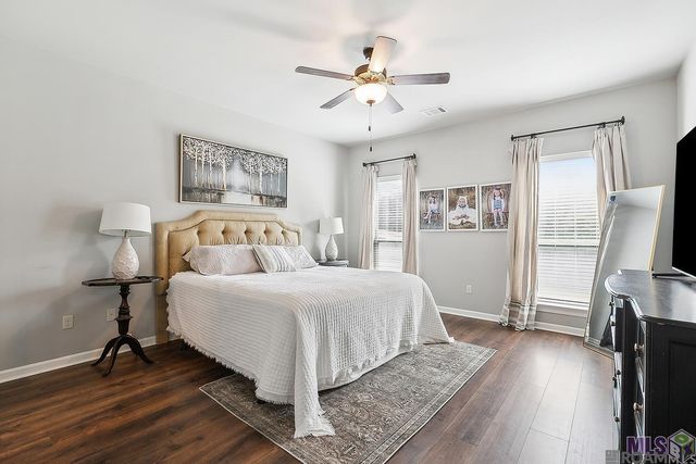 11343 Oak Run Dr, Geismar, LA 70734