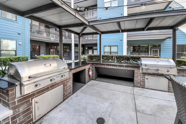 5454 Washington Street 1501, Houston, TX 77007
