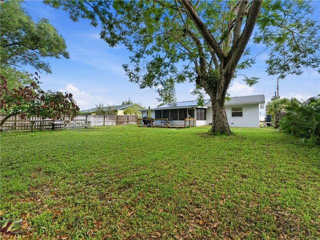 4335 82nd Street, Vero Beach, FL 32967