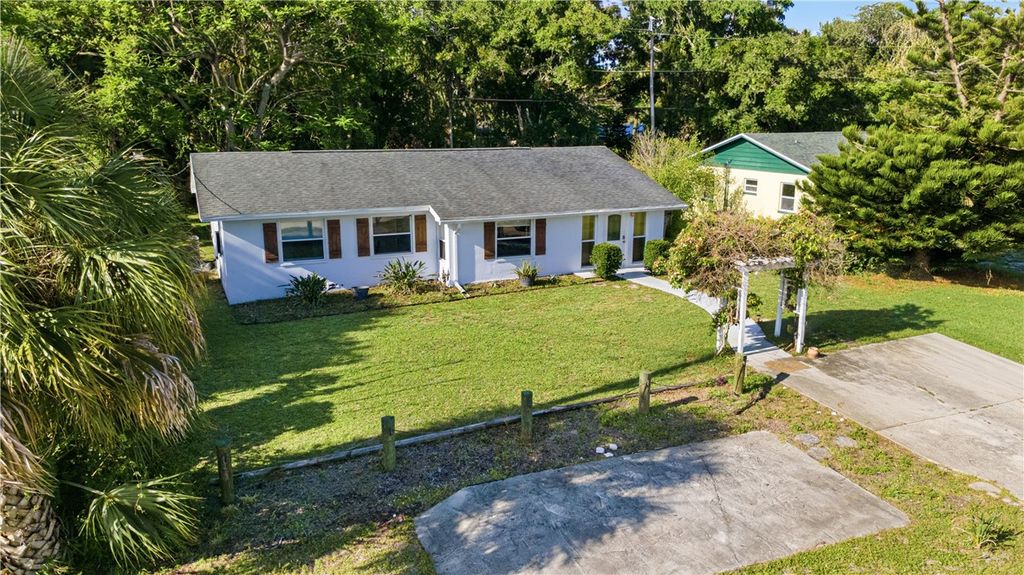 4335 82nd Street, Vero Beach, FL 32967