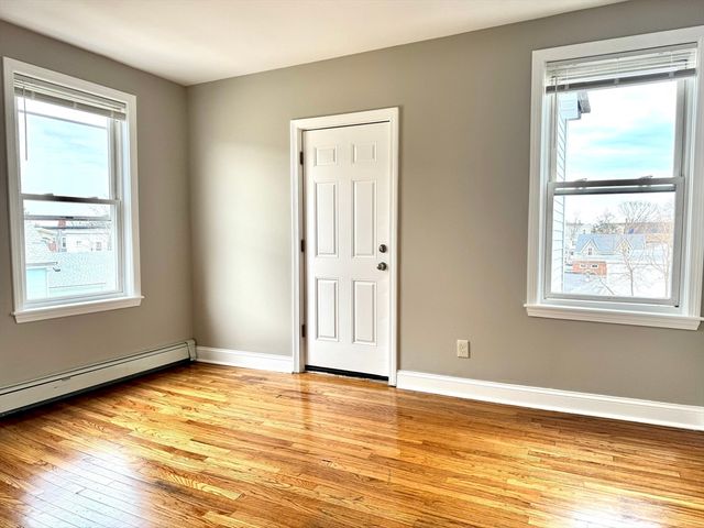 56 Estes 5, Lynn, MA 01902