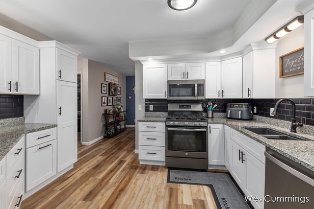 469 Country Meadows Drive NE, Comstock Park, MI 49321