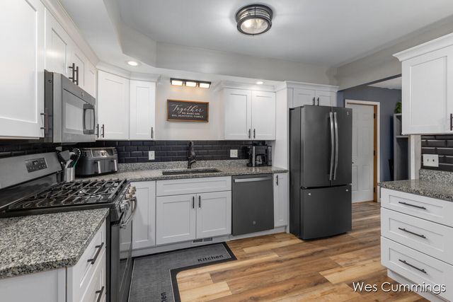 469 Country Meadows Drive NE, Comstock Park, MI 49321