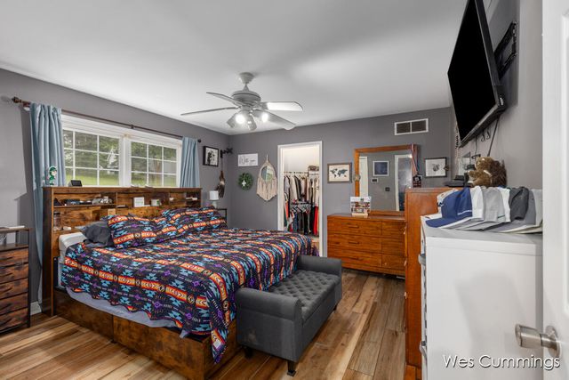 469 Country Meadows Drive NE, Comstock Park, MI 49321