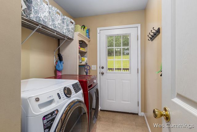 469 Country Meadows Drive NE, Comstock Park, MI 49321