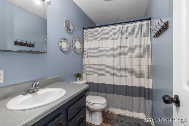 469 Country Meadows Drive NE, Comstock Park, MI 49321