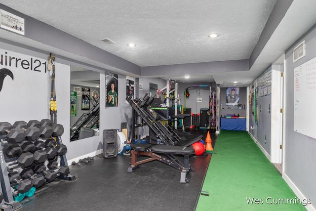 469 Country Meadows Drive NE, Comstock Park, MI 49321