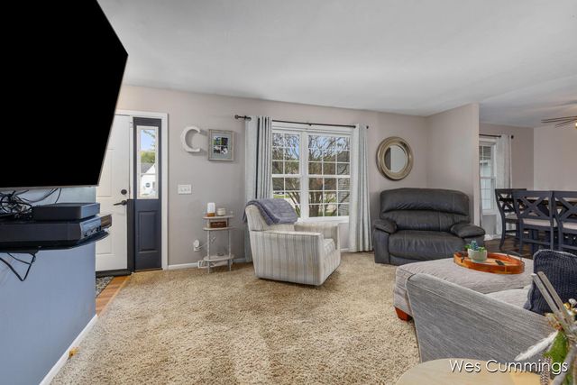 469 Country Meadows Drive NE, Comstock Park, MI 49321