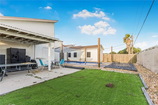 2125 Riata Dr, Corpus Christi, TX 78418
