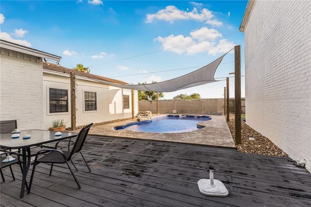 2125 Riata Dr, Corpus Christi, TX 78418