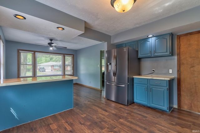 1907 N Ruston Avenue, Evansville, IN 47711
