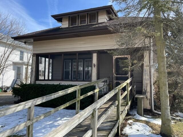 108 E Sherman AVENUE, Fort Atkinson, WI 53538