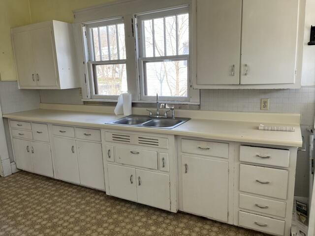 108 E Sherman AVENUE, Fort Atkinson, WI 53538