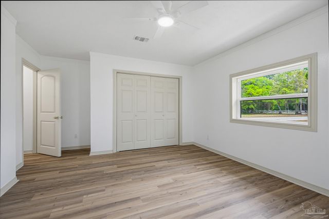 6661 Fernwood Dr, Milton, FL 32570