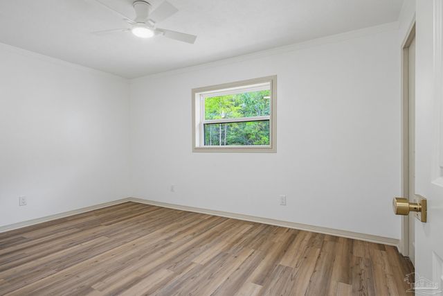 6661 Fernwood Dr, Milton, FL 32570