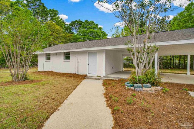 6661 Fernwood Dr, Milton, FL 32570