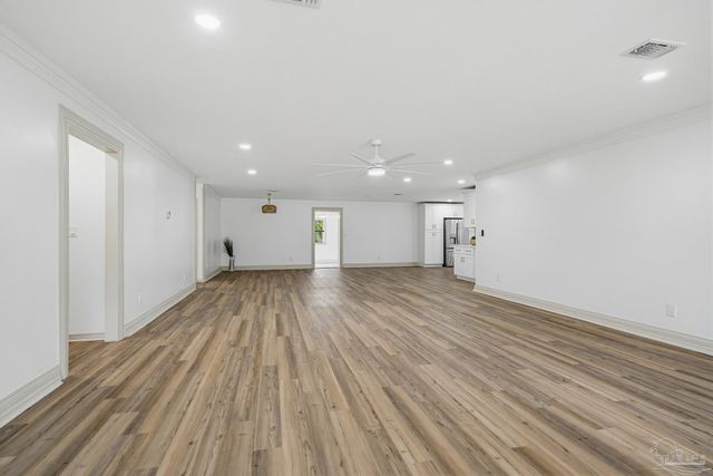 6661 Fernwood Dr, Milton, FL 32570