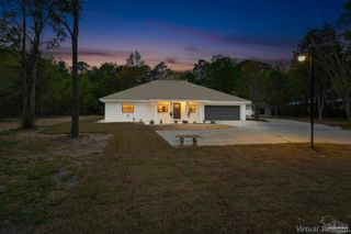 6661 Fernwood Dr, Milton, FL 32570