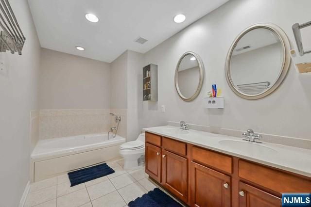 172 Price Court 172, West New York, NJ 07093
