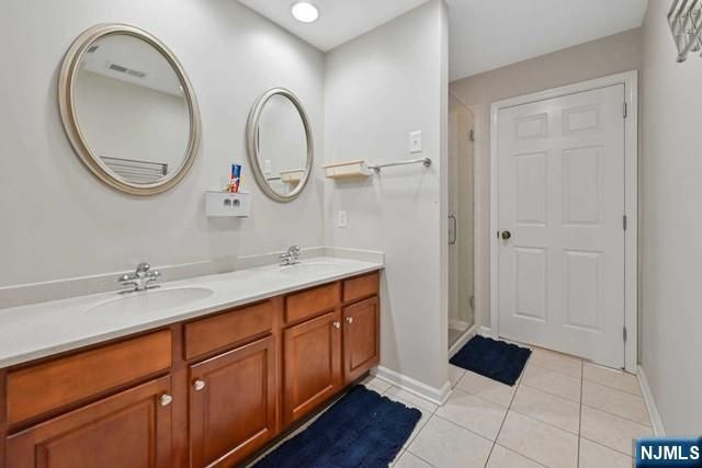 172 Price Court 172, West New York, NJ 07093