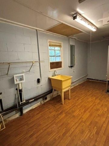 940 Gordon Street, Blackshear, GA 31516