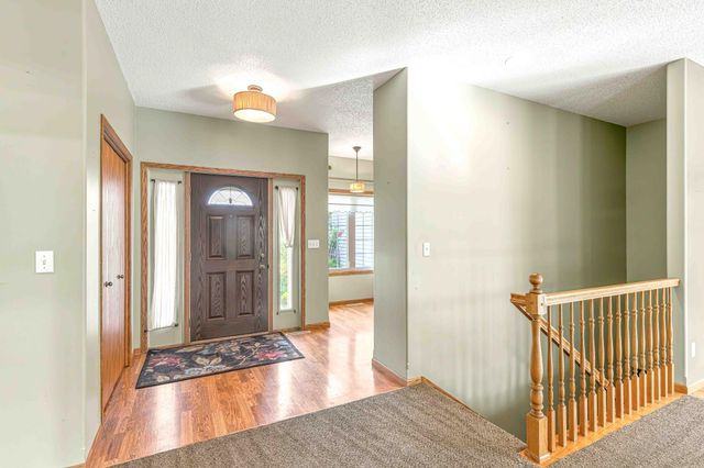 1928 33rd Street S, Moorhead, MN 56560