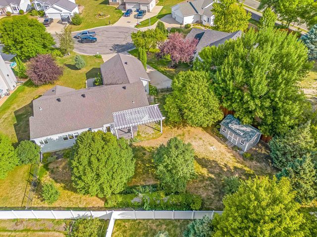 1928 33rd Street S, Moorhead, MN 56560