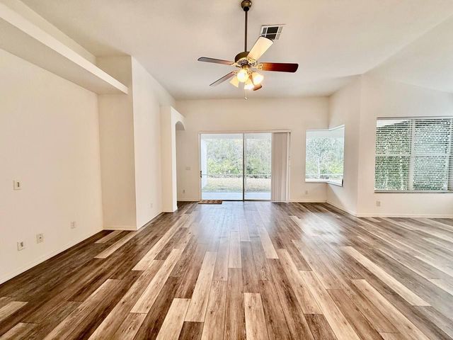 10226 EVERGREEN HILL DRIVE, Tampa, FL 33647