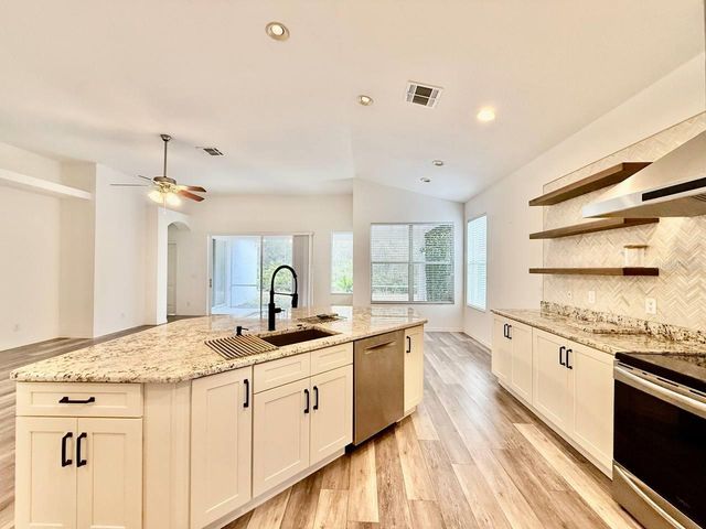 10226 EVERGREEN HILL DRIVE, Tampa, FL 33647